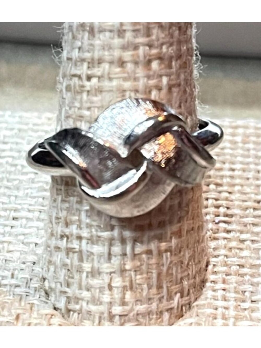 Vintage Avon Silver-Tone Textured Ribbon Love Knot Ring Size 5